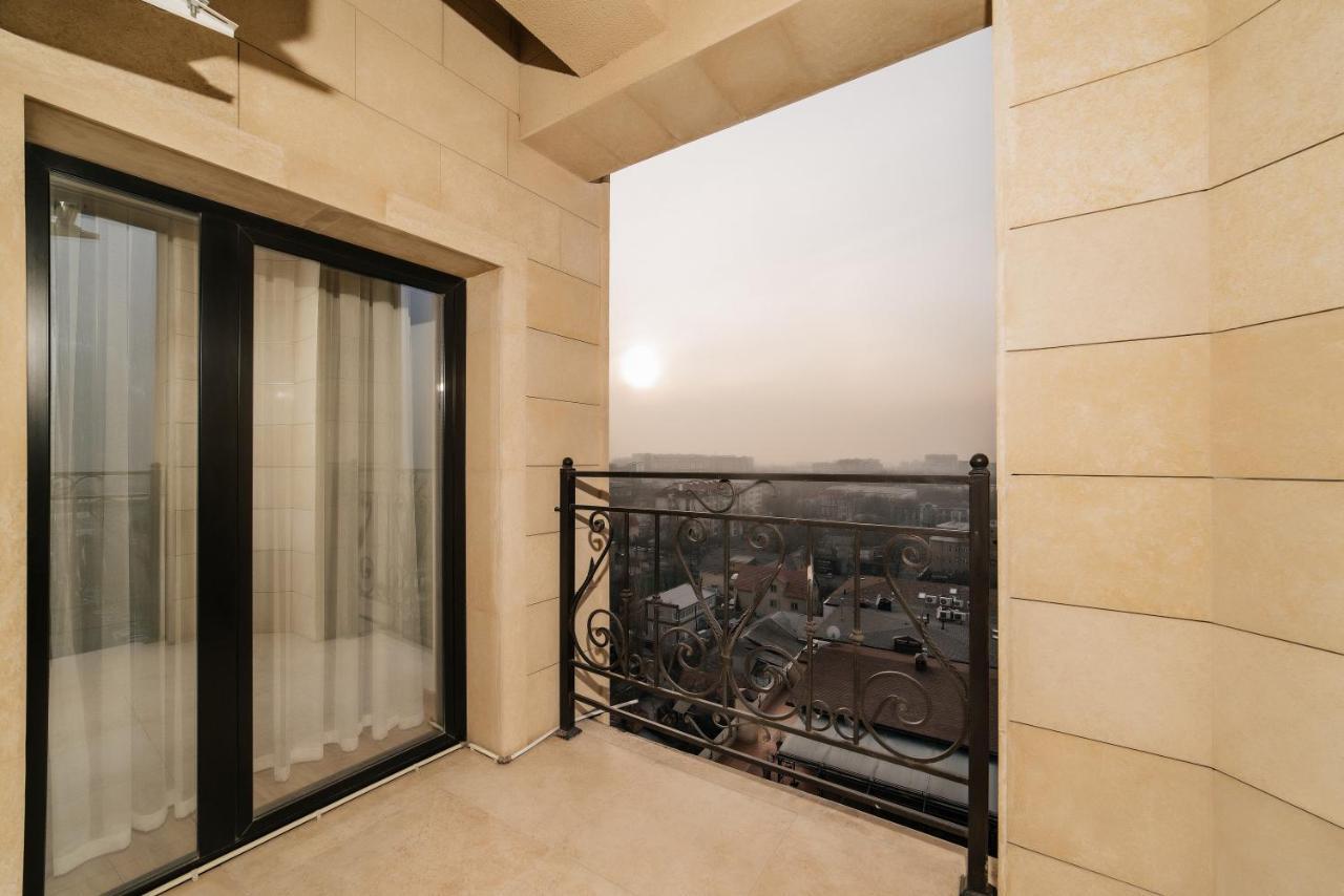 Solutel Apartments-32 Bişkek Dış mekan fotoğraf